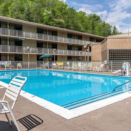 Quality Inn Prestonsburg Exterior photo