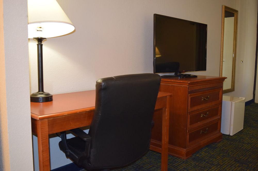 Quality Inn Prestonsburg Exterior photo