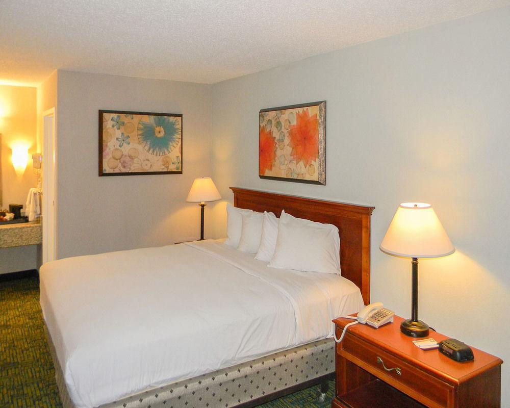 Quality Inn Prestonsburg Exterior photo