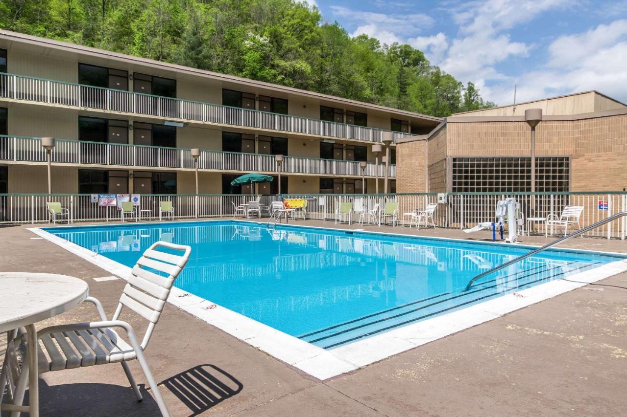 Quality Inn Prestonsburg Exterior photo